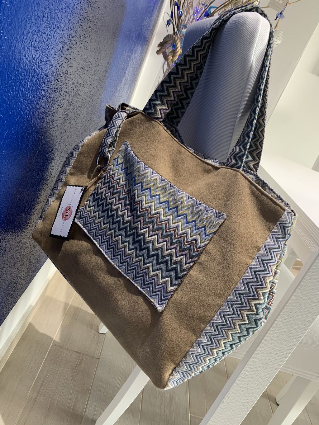 Borsa cammello fantasia con cerniera - Borsa con tasca interna mod. Romantica